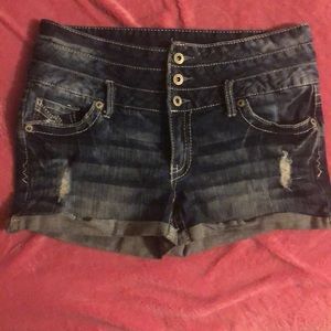 Amethyst jean shorts